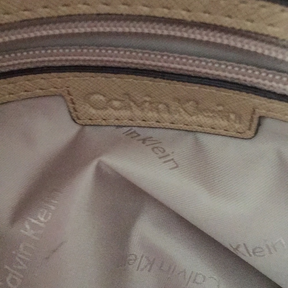 Calvin Klein Purse - Picture 7 of 8